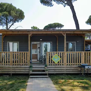 Fabulous Village 2*, Casal Palocco Itália